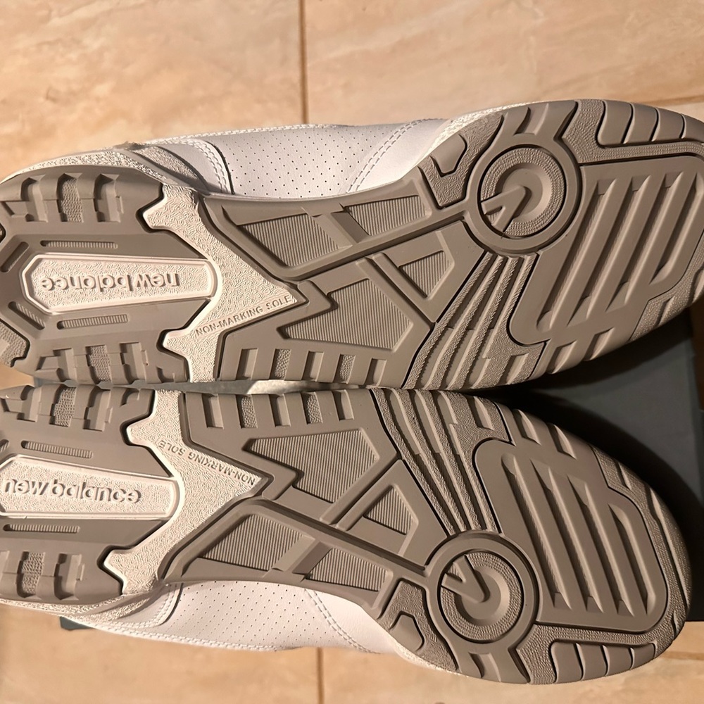 550 New Balance sneakers